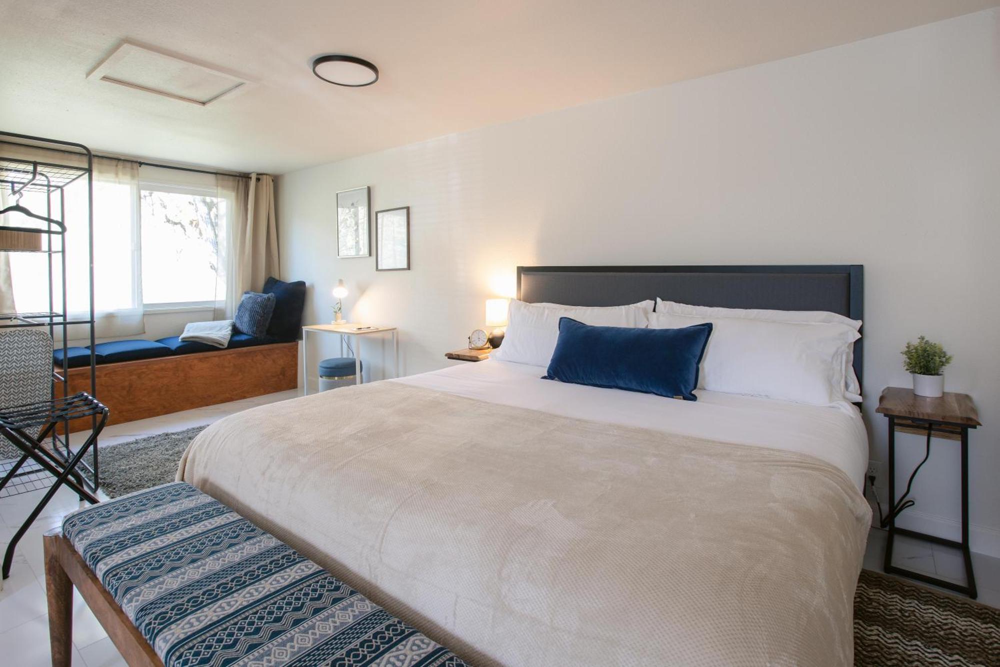 Waterfront River Apartments Rogue River Екстериор снимка